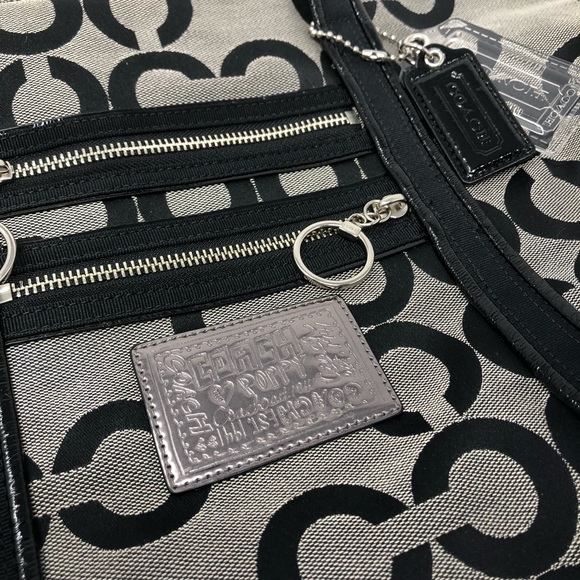 [Coach] Signature Black Logo Zipper Tote Bag - Picture 5 of 12